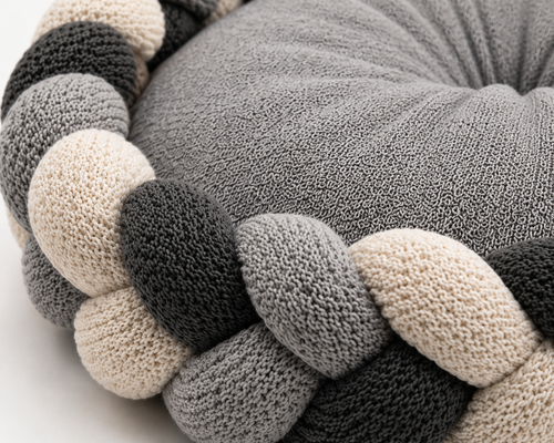 Handwoven Silver Grey Braided Calming Pet Bed – Plush Nest Cushion for Cats & Small Dogs